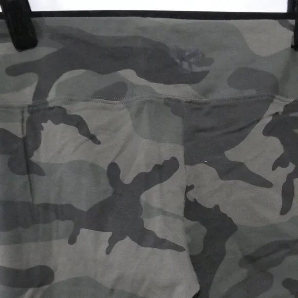 TNA | small | Camouflage Patterned Stylish Leggings | NWOT - Picture 11 of 16